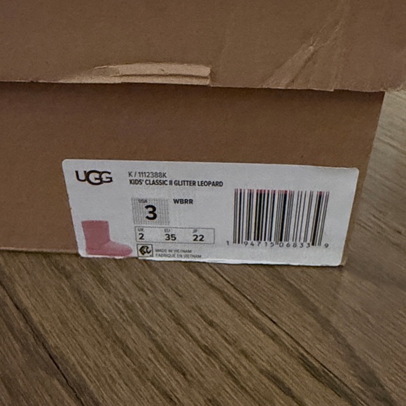 UGG Pink Leopard Kids Boots - Picture 4 of 4